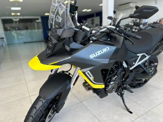 SUZUKI V-STROM 800 SUZUKI V-STROM 800